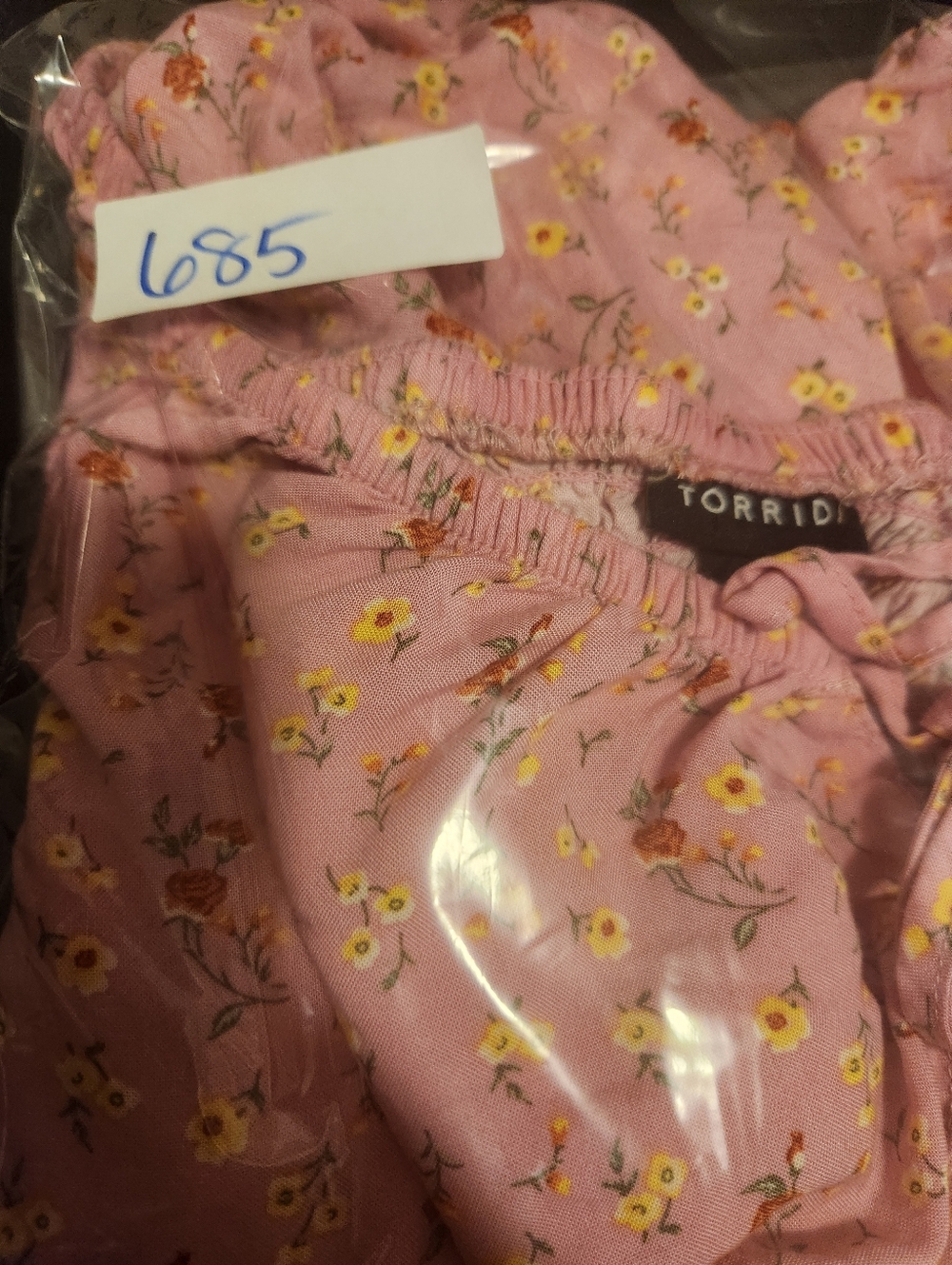 Torrid Top Women Size 2 Pink Peasant Floral Boho Smocked Ditsy Cottage - Picture 11 of 11
